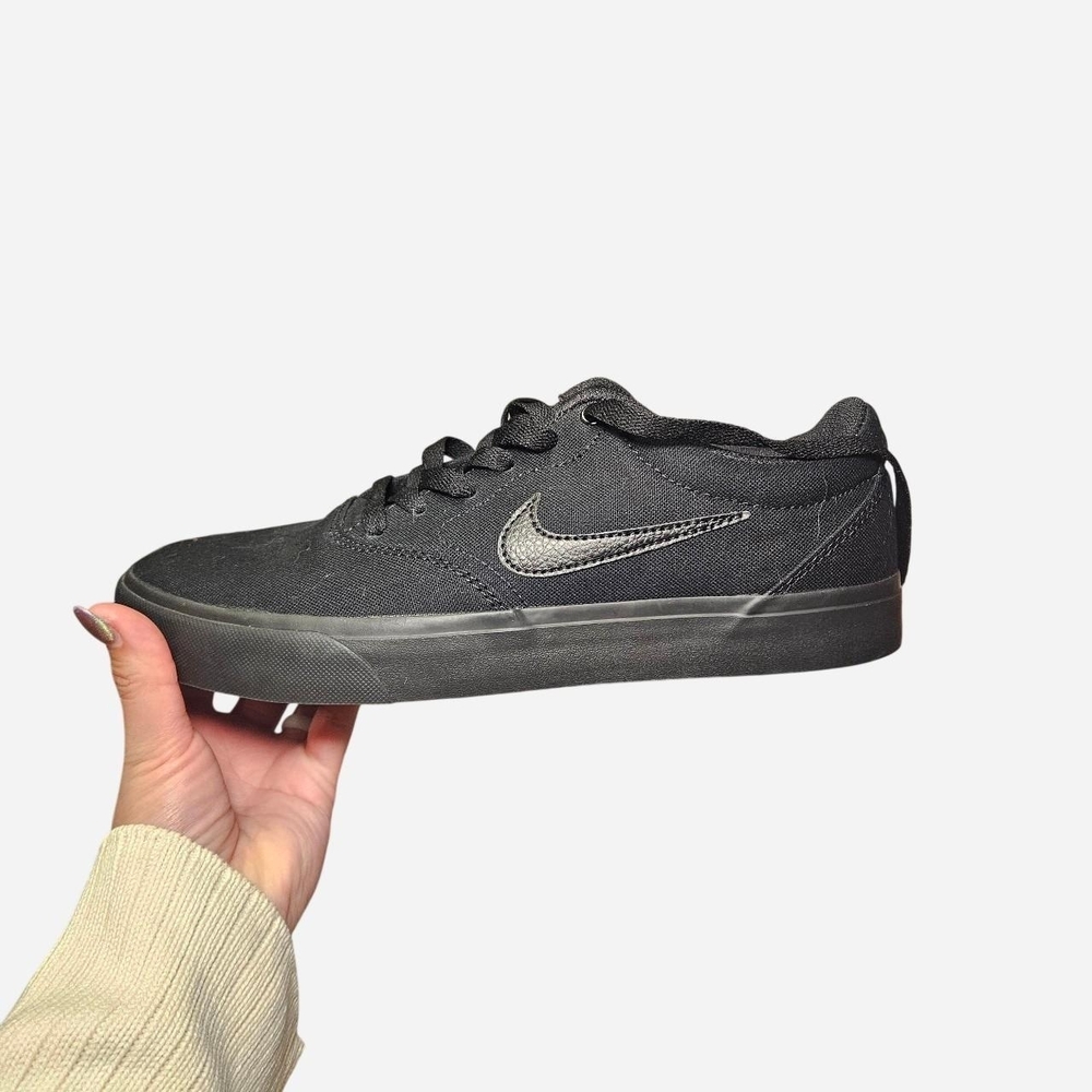 NEW- Nike Men’s Black Charge Canvas SB Sneakers - Picture 3 of 8